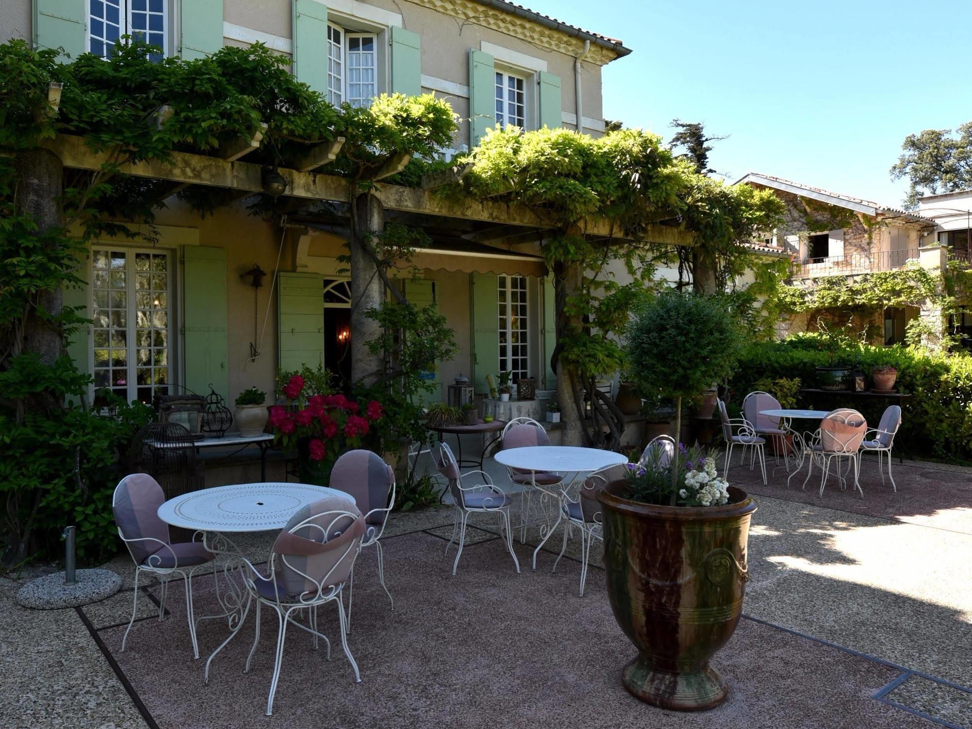 Hôtel L'Hermitage Pernes-les-Fontaines Exterior foto